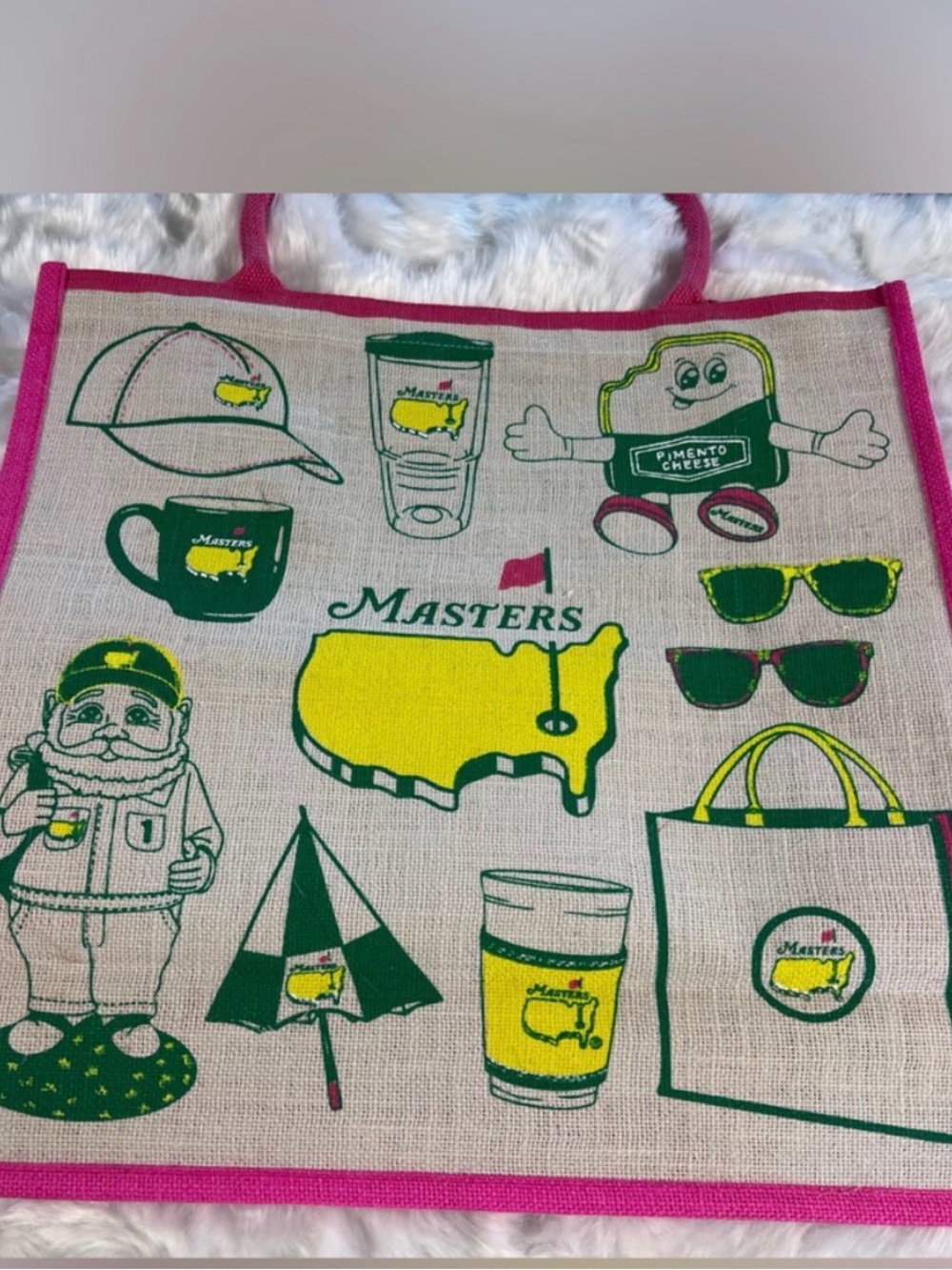 Masters NWT 2026 Pink-Trimmed Tote with Green & Yellow Graphics - Picture 1 of 6